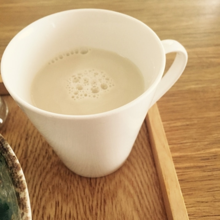 麦茶と豆乳の黒蜜ラテ